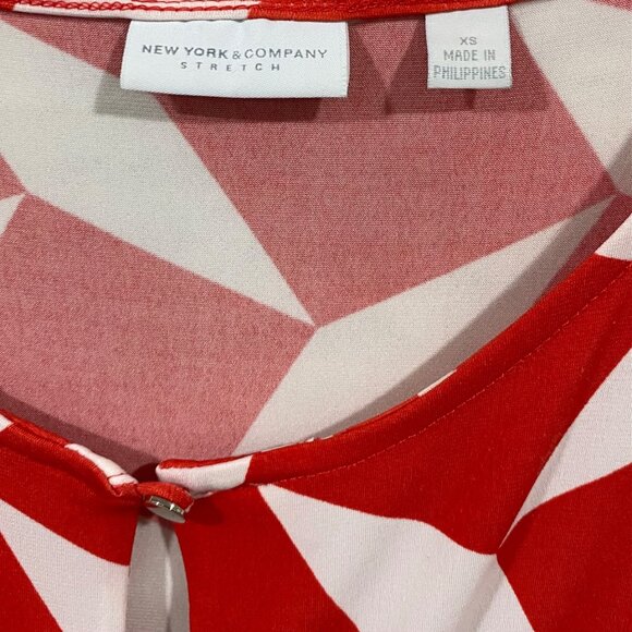 New York Company Red & White Geometric Print Stretch Dress Size XS FALL SALE - Picture 3 of 4